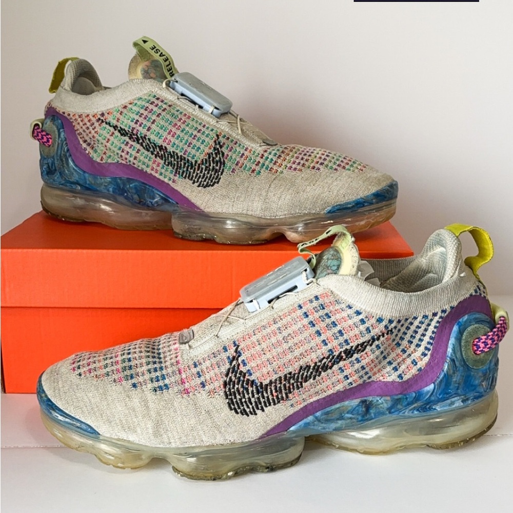 Nike Kids Multicolor Flyknit Shoes